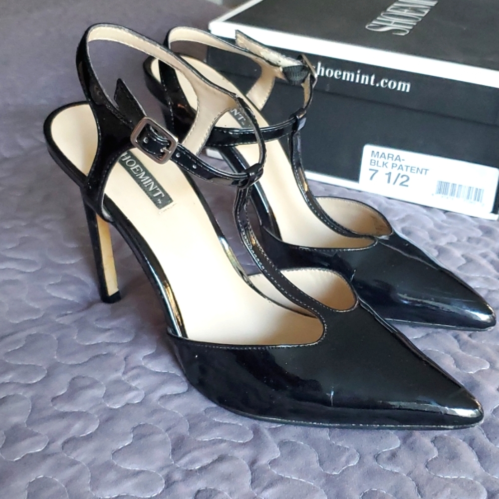 Shoemint, black patent leather, t-strap Mary Jane heels. Size 7.5